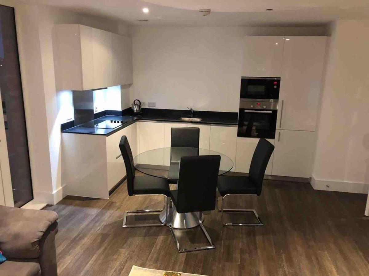 High View Two Bedroom Apartment In Woolwich London Exterior photo